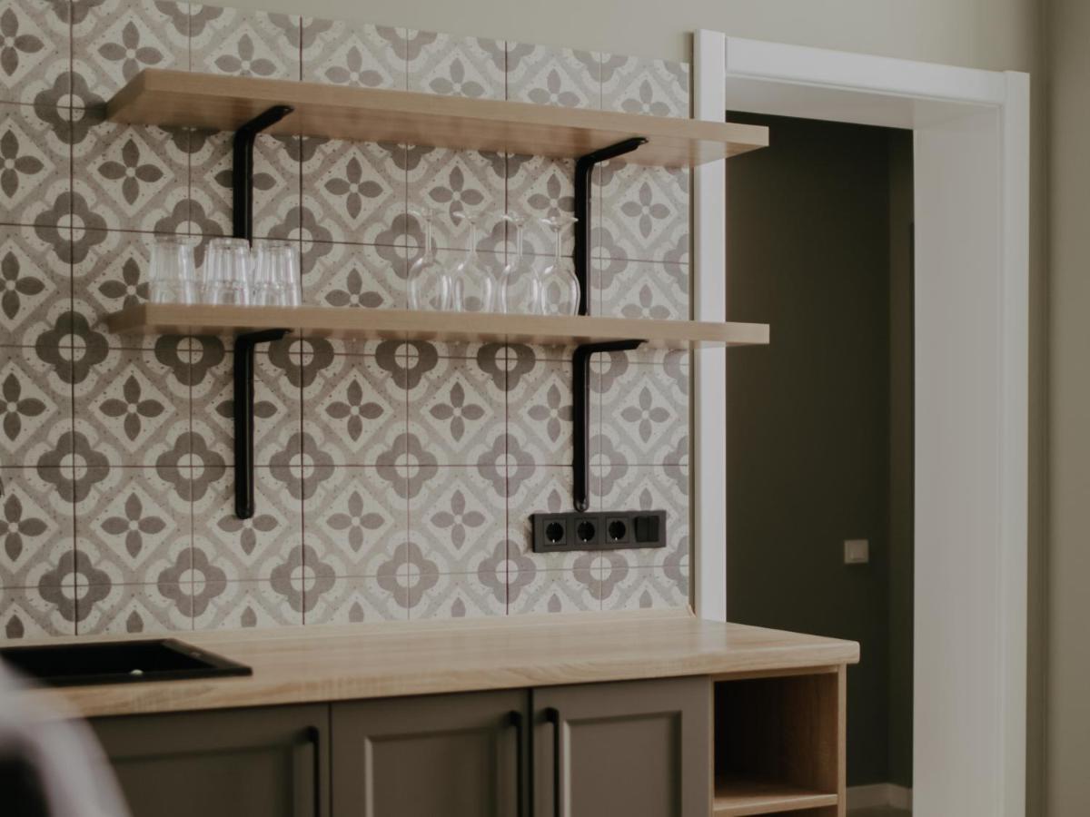 Historical Old City Apartament, Старе Місто , 2 Спальні, Балкон-Тераса, 85 Кв М Kamjanets-Podilskyj Exteriör bild