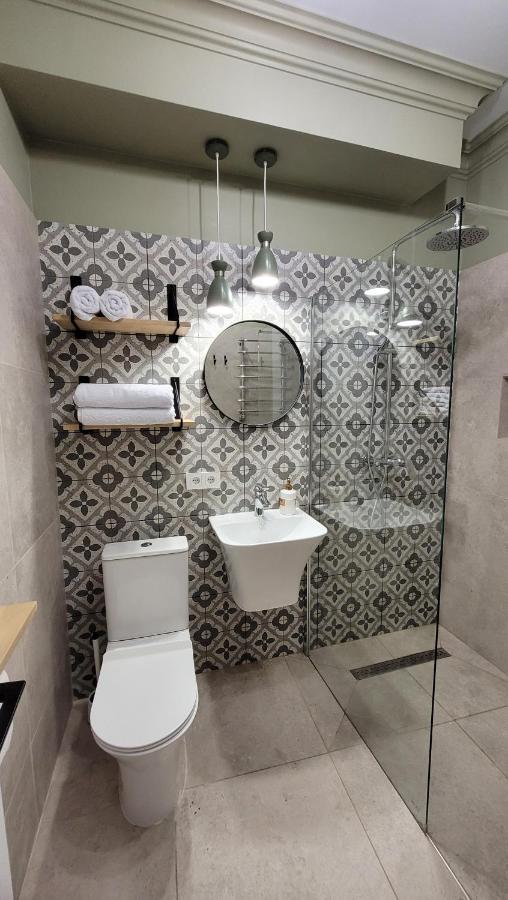 Historical Old City Apartament, Старе Місто , 2 Спальні, Балкон-Тераса, 85 Кв М Kamjanets-Podilskyj Exteriör bild