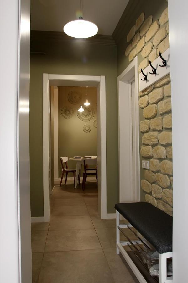 Historical Old City Apartament, Старе Місто , 2 Спальні, Балкон-Тераса, 85 Кв М Kamjanets-Podilskyj Rum bild