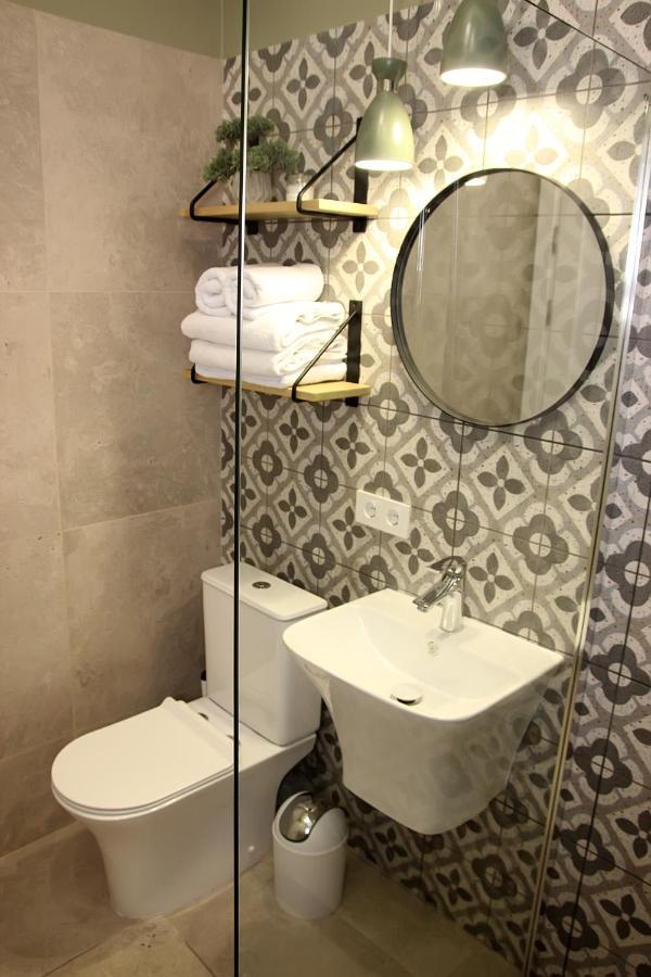 Historical Old City Apartament, Старе Місто , 2 Спальні, Балкон-Тераса, 85 Кв М Kamjanets-Podilskyj Rum bild
